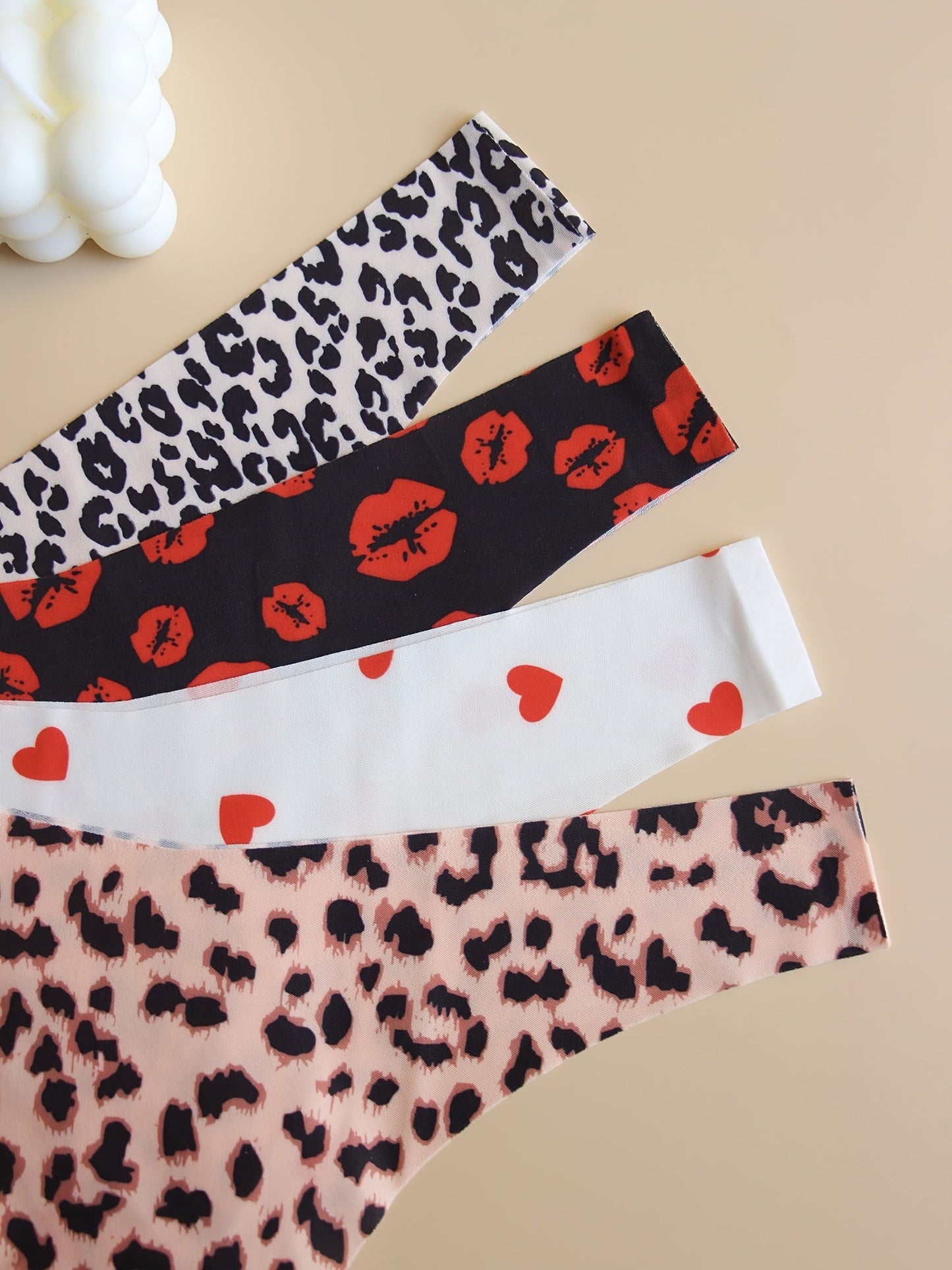 7pcs Comfy Graphic Print Seamless Thongs, Breathable Women's Lingerie