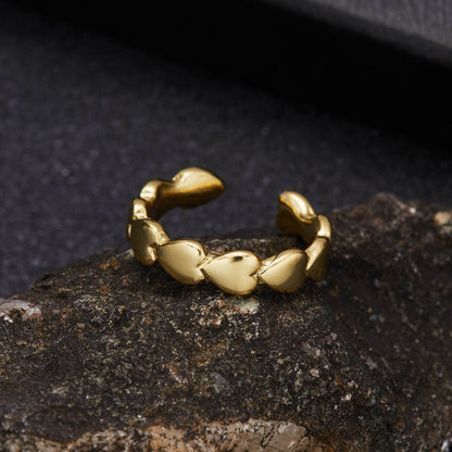A Lovers Row of Heart Ring